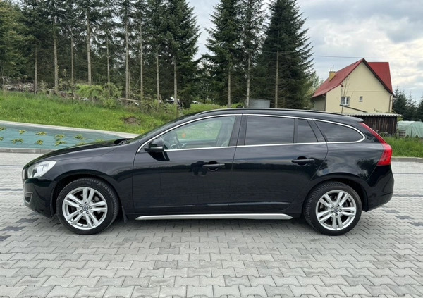 Volvo V60 cena 35900 przebieg: 216000, rok produkcji 2011 z Rzeszów małe 301